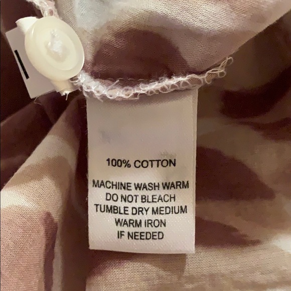 AT Loft Sheer Sleeveless Blouse - Picture 8 of 8